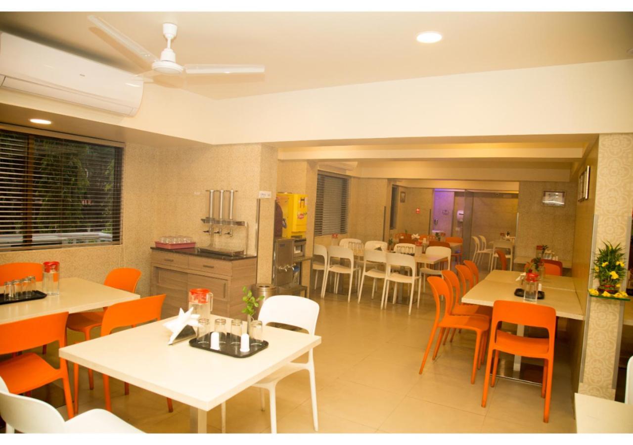 Ashok Deluxe Apartments, Marol Andheri East Bombay Esterno foto