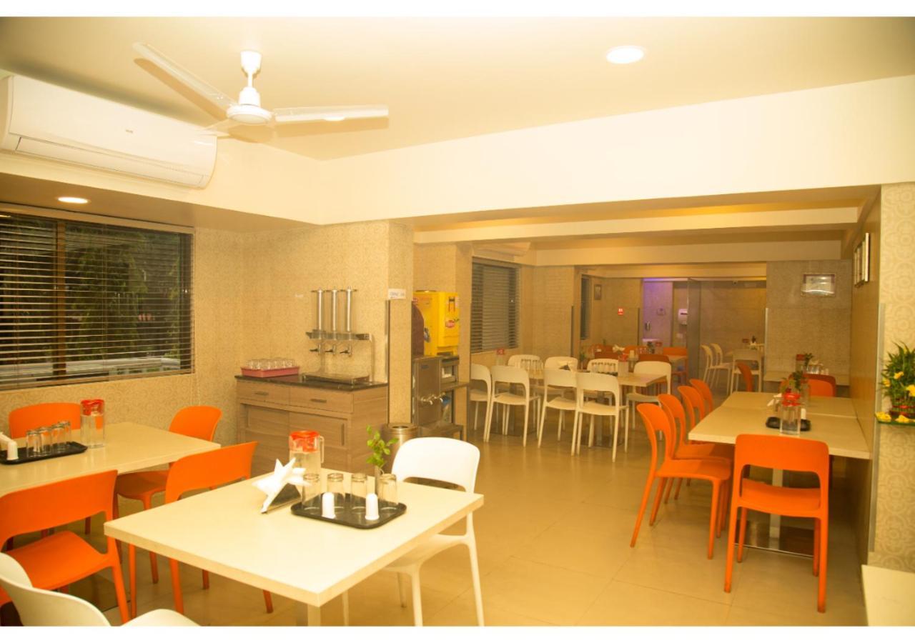 Ashok Deluxe Apartments, Marol Andheri East Bombay Esterno foto